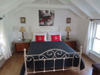 Maison de May Boutique Bed and Breakfast - C Tourism