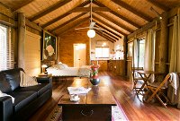 Mavis's Kitchen and Cabins - Accommodation Cooktown