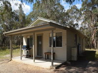 Robinsons Cabin - Melbourne 4u