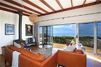 Seakissed Beachhouse - Mount Gambier Accommodation