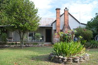 Tre- Vista Lane Retreat - Dalby Accommodation