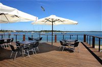 Waters Edge Port Macquarie - Accommodation Redcliffe