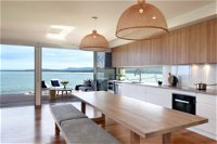 Absolute Waterfront Gerroa - Foster Accommodation