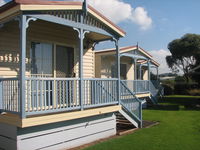 Barrack Point Holidays at Warilla Bowling Club - Darwin Tourism