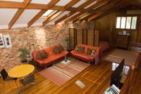 Bet's Bed and Breakfast Studio - Accommodation Gladstone