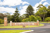 Blue Lake Holiday Park - Mackay Tourism