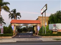 Centre Point Mid-City Motor Inn - Accommodation in Surfers Paradise