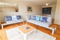 Coastal Horizons at Caves Beach - Accommodation in Surfers Paradise
