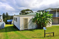 Cosy cottage by the sea - Redcliffe Tourism