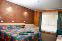 Country Roads Motor Inn Narrandera - Accommodation Sunshine Coast