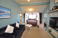 Lurline House - Coogee Beach Accommodation