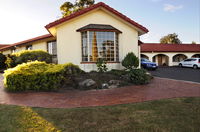 McNevins Warwick Motel and Gunyah Restaurant - WA Accommodation