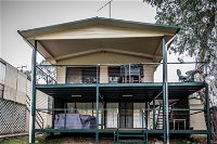 Page Drive Blanchetown  -River Shack Rentals - Surfers Gold Coast