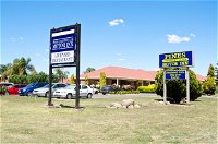 Pines Country Club Motor Inn - Wagga Wagga Accommodation