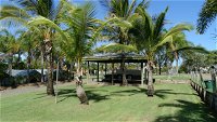 Poinciana Tourist Park - Accommodation Airlie Beach