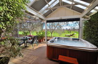 Stephanette's Cottage - Accommodation in Bendigo