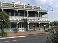 Thunderbolt Inn aka The Bottom Pub - Accommodation BNB