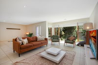 Trailblazer - Coogee Beach Accommodation