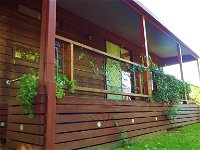 Tumut Log Cabins - Accommodation Airlie Beach