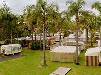 Blue Bay Caravan and Camping Tourist Park - Tourism Cairns