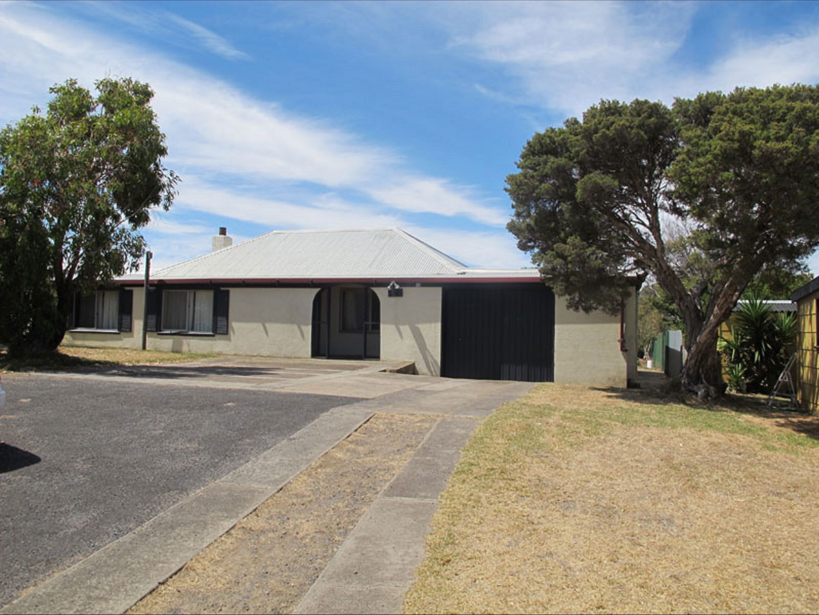 Clay Wells SA Accommodation Cairns