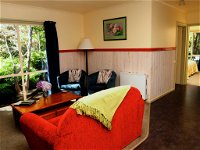 Crays Accommodation - The Esplanade - Great Ocean Road Tourism