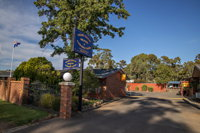 Golden Country Motel and Caravan Park - Accommodation Australia