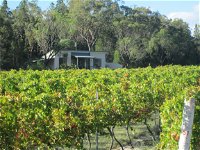Just Red Wines Vineyard Cabins - Dalby Accommodation