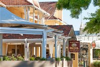 Margaret River Hotel - Townsville Tourism