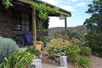 Nuggetty Cottage - Dalby Accommodation