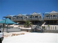 Oceanside Village - Accommodation Airlie Beach