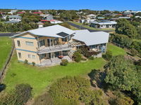 Twelve Apostles Port Campbell Bed  Breakfast - Mackay Tourism