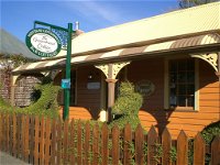 Westbury Gingerbread Cottages - The - Accommodation Broken Hill