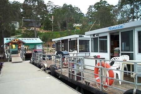 House Boats Batemans Bay NSW Accommodation Ballina