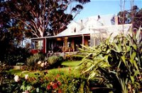 The Sleeping Lady Private Retreat - Redcliffe Tourism