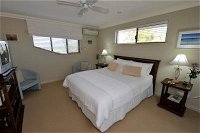 Trigg Retreat Bed And Breakfast - Surfers Gold Coast