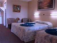 Whitsunday Palms Motel - Geraldton Accommodation