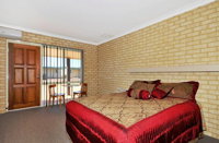 Drakesbrook Hotel Motel - Townsville Tourism