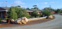 Wave Rock Lakeside Resort and Caravan Park - Geraldton Accommodation