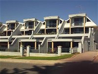 Rainbow Connections - Coogee Beach Accommodation