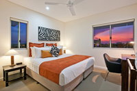 Beachlife Sands 3 Bedroom Harbour View Apartment - Townsville Tourism