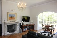Cambourne Country House - Townsville Tourism