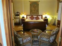 Classique Bed and Breakfast - Tourism Cairns