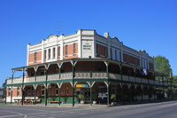 Neath Hotel - Accommodation in Brisbane