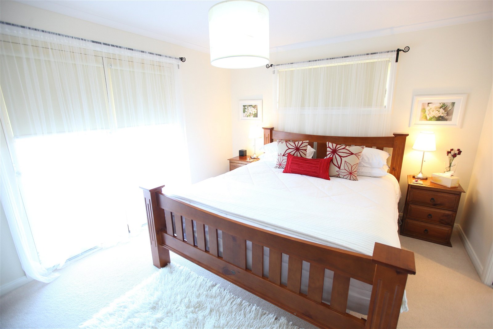 Bed And Breakfast Accommodation in Surfers Paradise