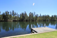 Ranu House-Waterfront - Kingaroy Accommodation