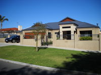 Santa Maria Executive Bed and Breakfast Fremantle - Lismore Accommodation