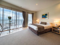 Seagate Motel Moonta Bay - Redcliffe Tourism