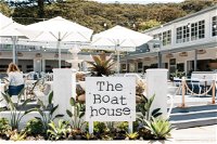 The Boathouse Hotel Patonga - Townsville Tourism