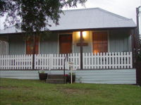 Tinonee Cottages - Townsville Tourism